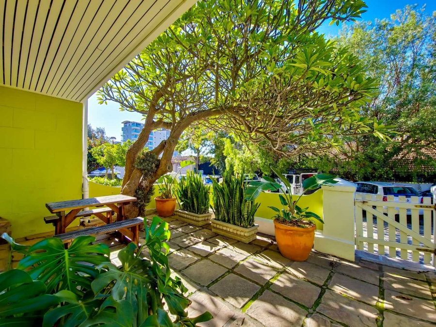 2 Bedroom Property for Sale in Green Point Western Cape